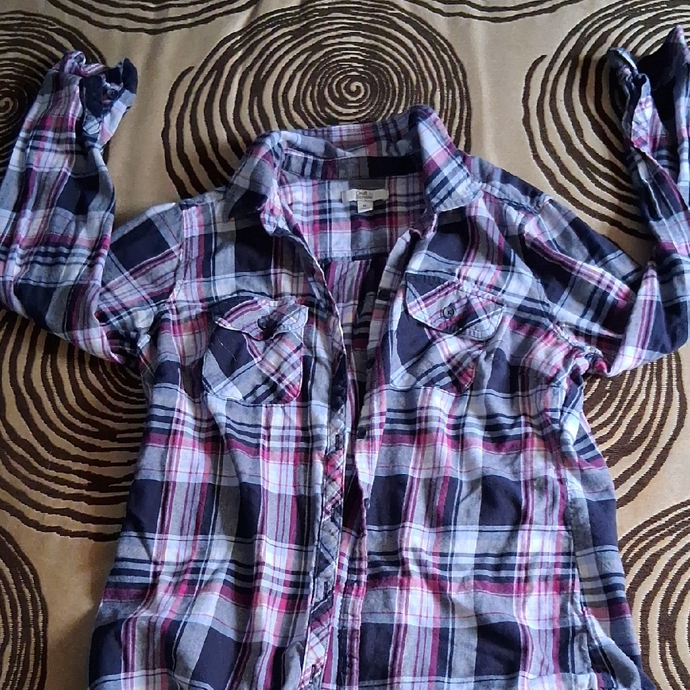 Croft & Barrow Women's Plaid Shirt in Pink and Navy
